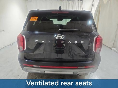 Used 2024 Hyundai Palisade Limited AWD/4WD image 17