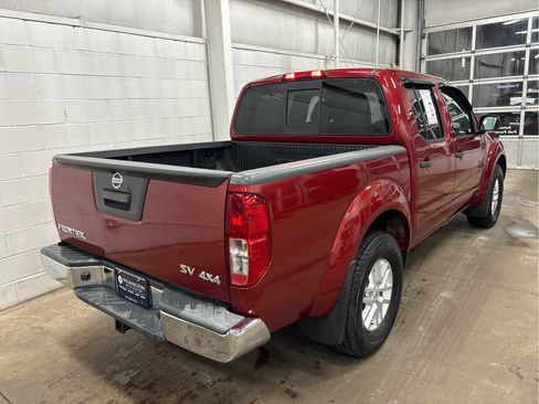 Used 2019 Nissan Frontier SV image 6