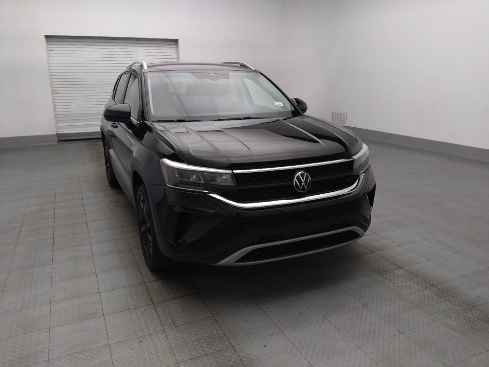 Used 2023 Volkswagen Taos SE w/ Black Wheel Package FWD image 14