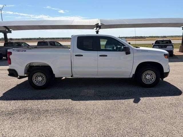 Used 2023 Chevrolet Silverado 1500 W/T w/ WT Value Package AWD/4WD image 4