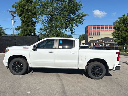 Used 2024 Chevrolet Silverado 1500 RST w/ Z71 Off-Road Package AWD/4WD image 6