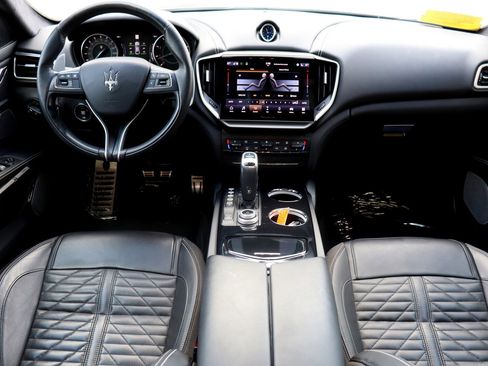 Used 2022 Maserati Ghibli Modena RWD image 9