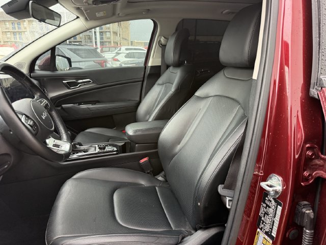 Used 2025 Kia Sportage SX FWD image 17