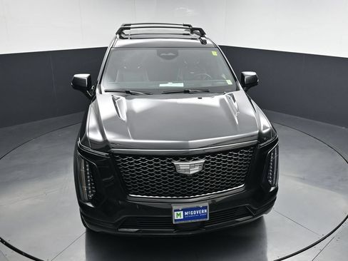 Used 2025 Cadillac Escalade Sport w/ LPO, ONYX Package AWD/4WD image 19
