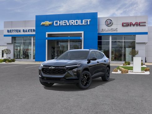 New 2026 Chevrolet Trax LT FWD image 8