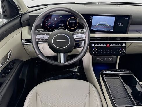 Certified 2025 Hyundai Tucson SEL image 38