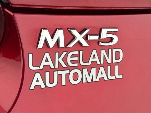Used 2021 MAZDA MX-5 Miata RF Grand Touring RWD image 26