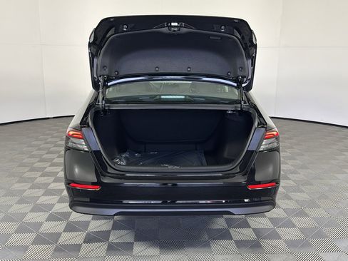 New 2025 Honda Accord LX image 11