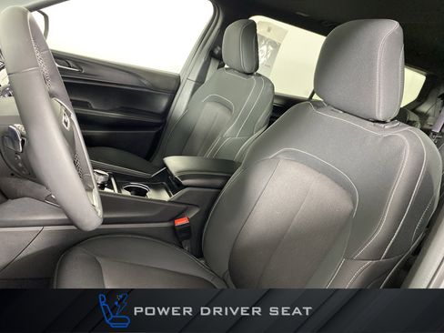 Used 2024 Jeep Grand Cherokee L Laredo w/ Luxury Tech Group I AWD/4WD image 17