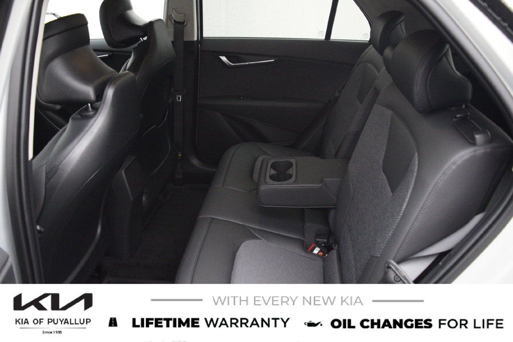 New 2027 Kia Niro LX FWD image 12