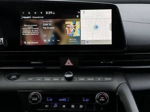 New 2025 Hyundai Elantra SEL FWD image 19
