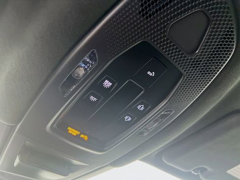 New 2026 Porsche Cayenne Turbo AWD/4WD image 14