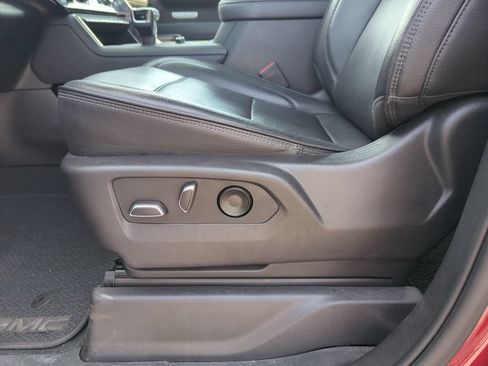 Used 2023 GMC Sierra 1500 Denali AWD/4WD image 12