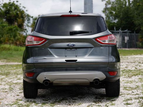 Used 2015 Ford Escape SE FWD image 7