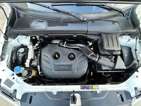 Used 2014 Land Rover LR2 HSE AWD/4WD image 27