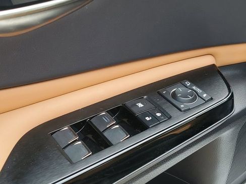 Used 2023 Lexus ES 350 w/ Premium Package FWD image 24