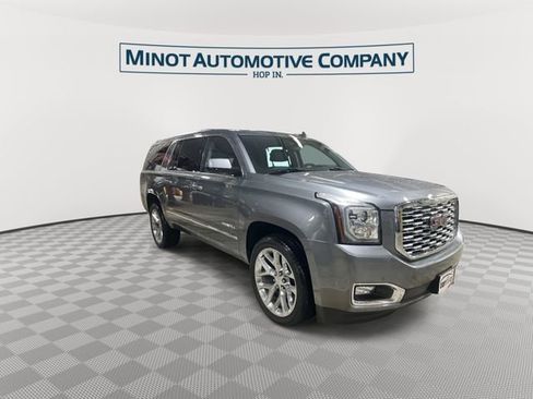 Used 2020 GMC Yukon XL Denali w/ Denali Premium Package AWD/4WD image 2