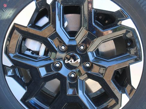 New 2026 Kia Sorento S w/ S Panoramic Sunroof Package image 18