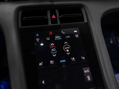 Used 2023 Porsche Taycan image 24