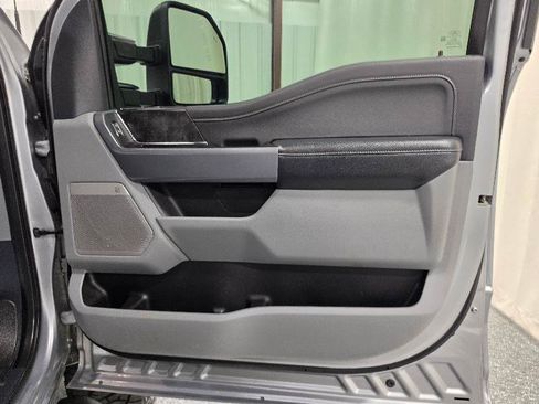 Used 2023 Ford F250 XLT w/ XLT Premium Package AWD/4WD image 16