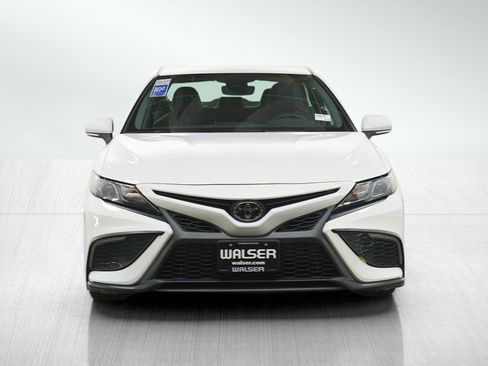Used 2023 Toyota Camry SE image 8