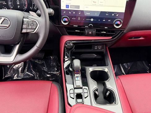 Used 2024 Lexus NX 350 AWD image 14