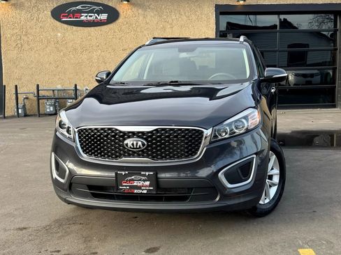 Used 2017 Kia Sorento FWD image 1