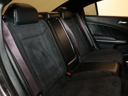 Used 2016 Dodge Charger R/T Scat Pack w/ Technology Group image 14