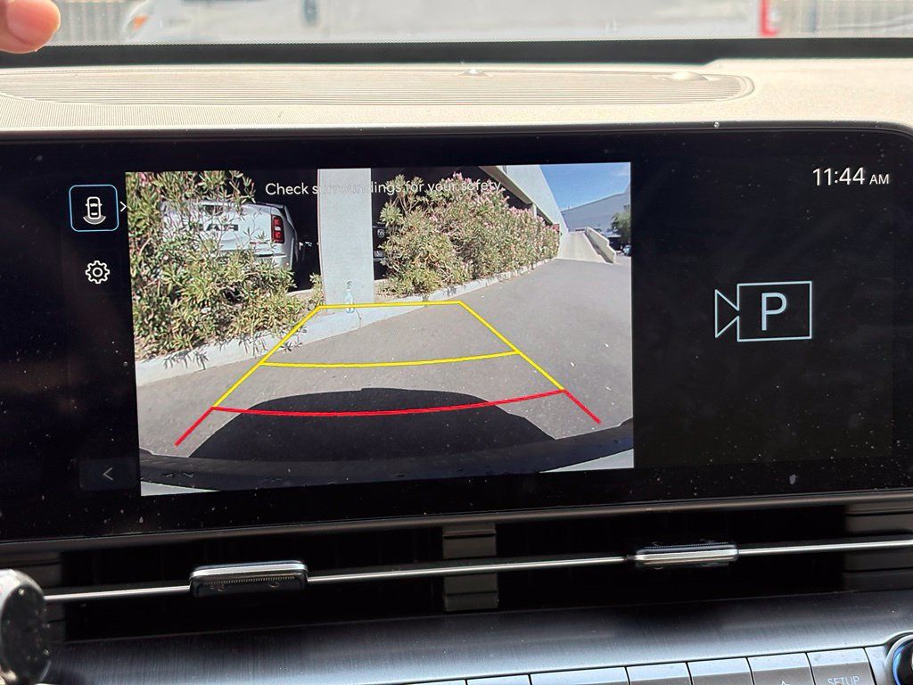 Used 2024 Hyundai Kona SE FWD image 14