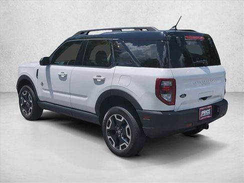 Used 2023 Ford Bronco Sport Outer Banks w/ Tech Package AWD/4WD image 8
