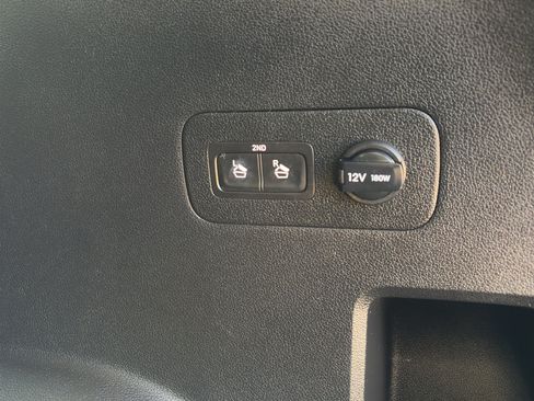 Used 2022 Hyundai Santa Fe SEL w/ Convenience Package FWD image 6
