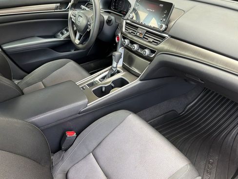 Used 2018 Honda Accord LX image 12