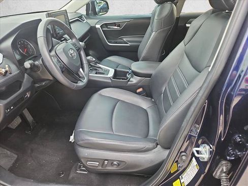 Used 2022 Toyota RAV4 XLE Premium FWD image 17
