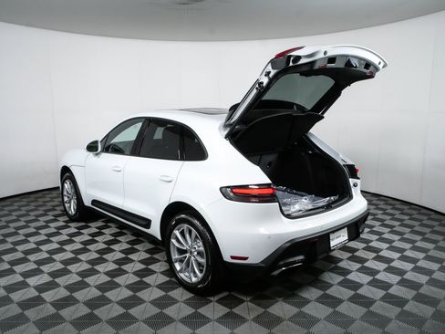 New 2026 Porsche Macan AWD/4WD image 36
