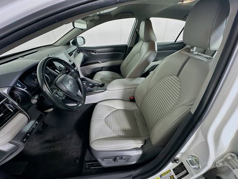 Used 2021 Toyota Camry SE image 13