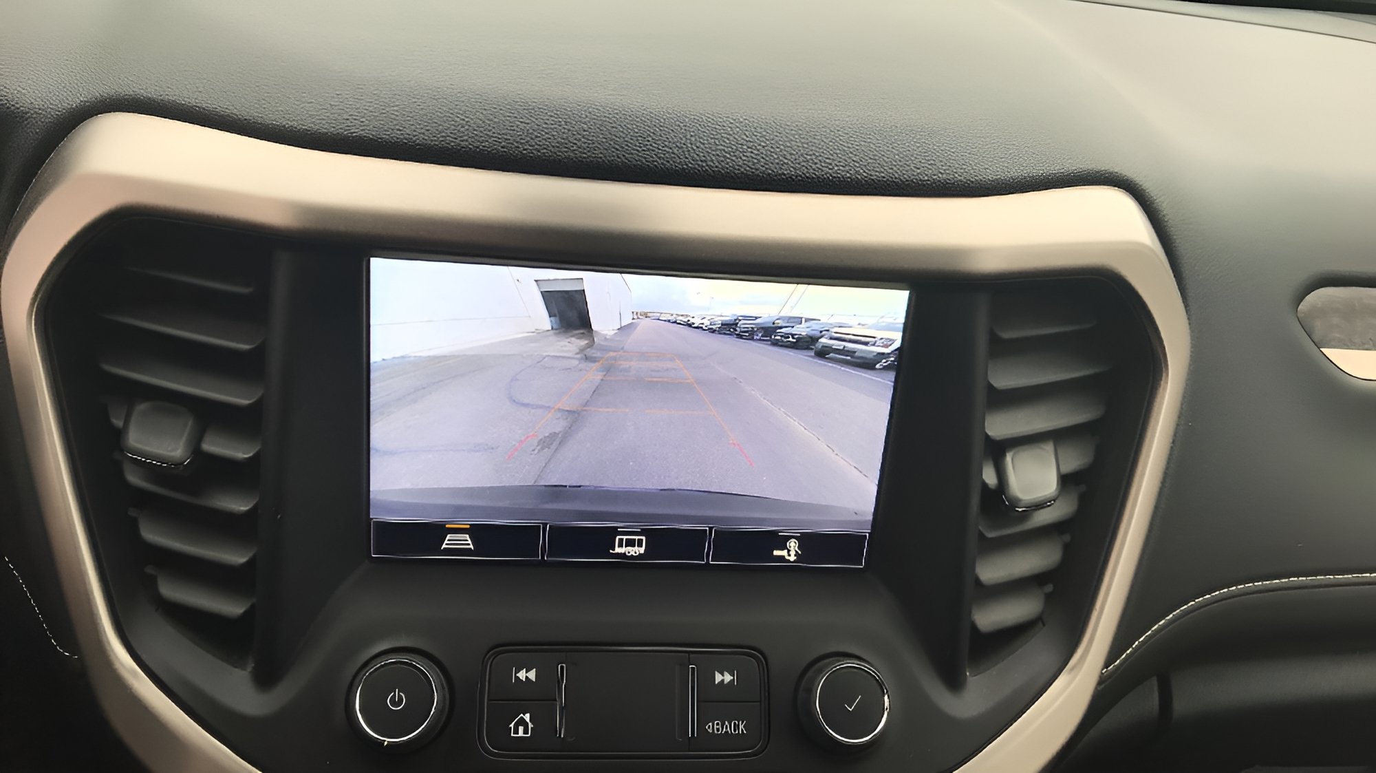 Used 2021 GMC Acadia Denali w/ Trailering Package AWD/4WD image 19