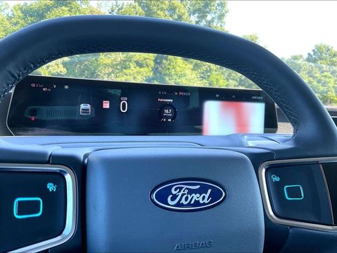 Certified 2025 Ford Expedition Max Active AWD/4WD image 19