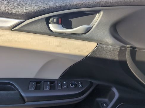 Used 2020 Honda Civic LX image 24