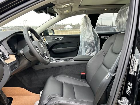 New 2026 Volvo XC60 T8 Ultra w/ Protection Package Premier AWD/4WD image 10