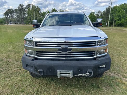 Used 2015 Chevrolet Silverado 2500 High Country w/ Duramax Plus Package image 3