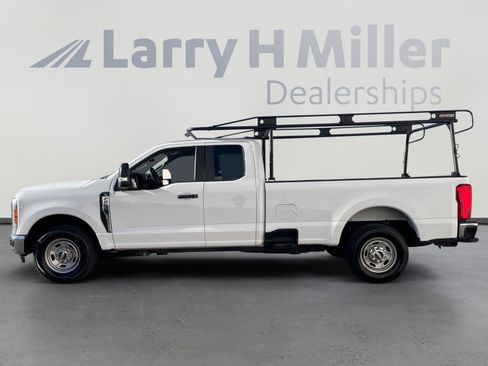 Used 2024 Ford F250 XL w/ XL Chrome Package image 2