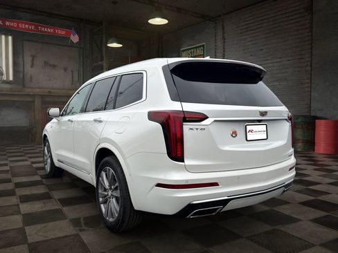 Certified 2021 Cadillac XT6 Premium Luxury w/ Platinum Package FWD image 5