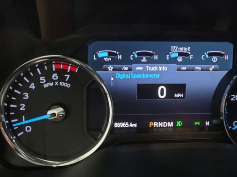 Used 2020 Ford F350 Lariat w/ Lariat Ultimate Package AWD/4WD image 6