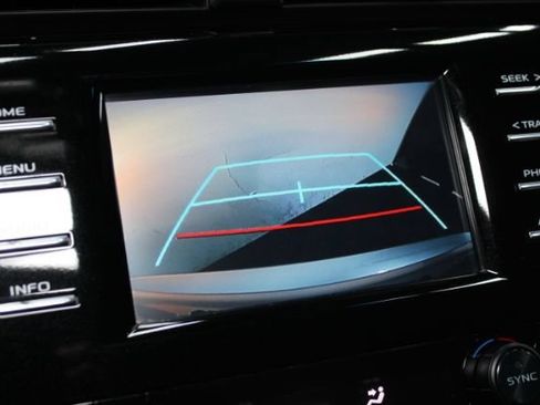 Used 2018 Toyota Camry LE FWD image 20