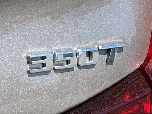 Used 2025 Cadillac XT4 Premium Luxury FWD image 19