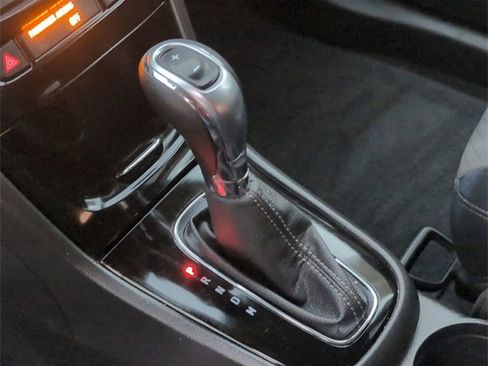 Certified 2022 Buick Encore Preferred image 15