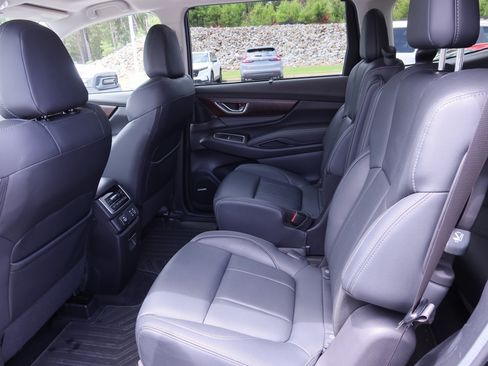 Used 2023 Subaru Ascent Touring AWD/4WD image 17