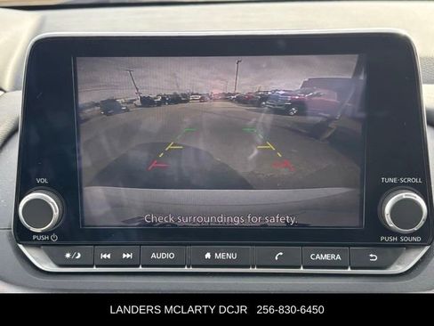 Used 2024 Nissan Rogue SV image 25