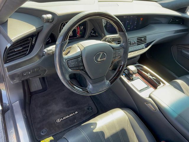 Used 2018 Lexus LS 500 w/ Interior Upgrade Package RWD image 16