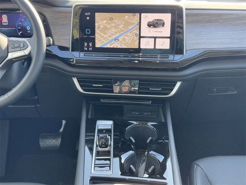 New 2025 Volkswagen Atlas SEL image 20